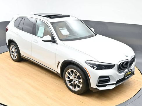 Used 2022 BMW X5 xDrive40i AWD/4WD image 43