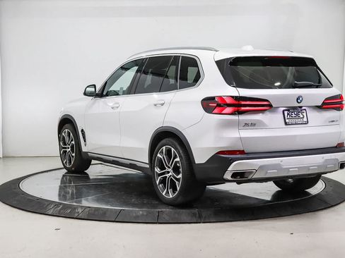 Used 2025 BMW X5 sDrive40i w/ Premium Package RWD image 2