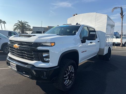 Used 2024 Chevrolet Silverado 3500 LT w/ Convenience Package image 1