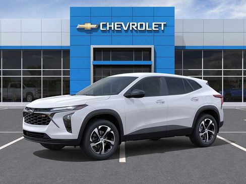 New 2026 Chevrolet Trax RS FWD image 2