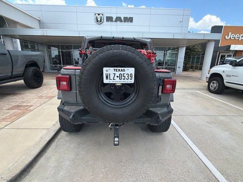 Used 2020 Jeep Wrangler Unlimited Rubicon AWD/4WD image 12