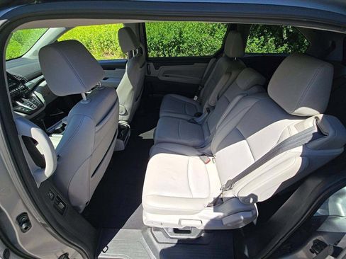 Used 2023 Honda Odyssey Touring image 11