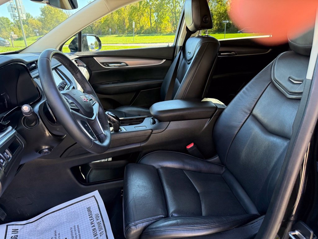 Used 2017 Cadillac XT5 Luxury w/ Driver Awareness Package FWD image 25