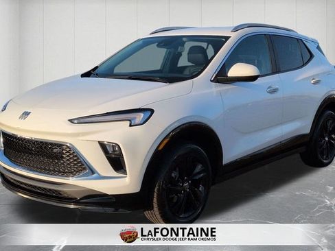 Used 2024 Buick Encore GX Sport Touring image 1