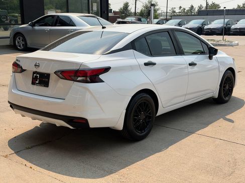 Used 2021 Nissan Versa S FWD image 10