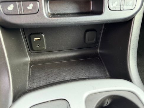 Used 2017 Chevrolet Colorado ZR2 image 28