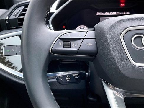 Used 2024 Audi Q3 2.0T Premium Plus image 19