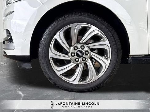 Used 2022 Lincoln Navigator Reserve AWD/4WD image 33
