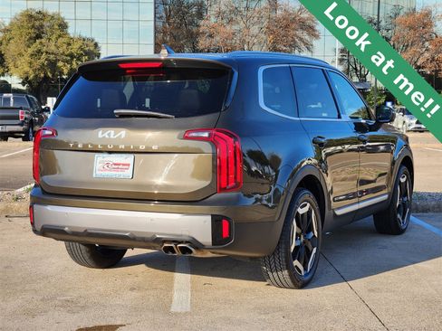 Used 2025 Kia Telluride S image 6