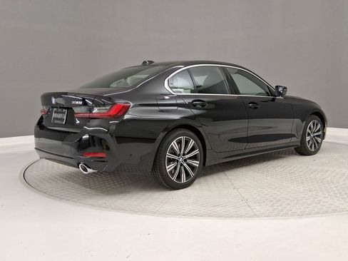 New 2026 BMW 330i Sedan w/ Convenience Package RWD image 7