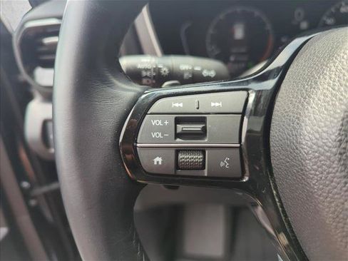 Used 2023 Honda Pilot Touring image 12