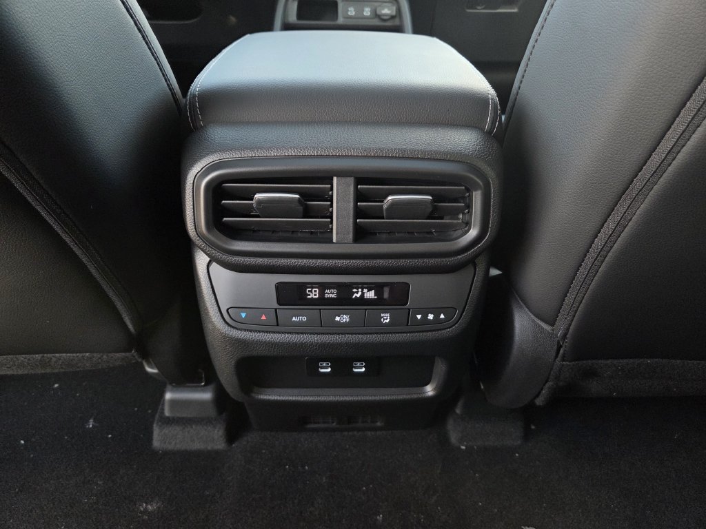 New 2026 Honda Pilot Touring image 21