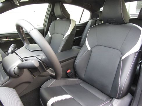 Certified 2025 Toyota Camry SE FWD image 12