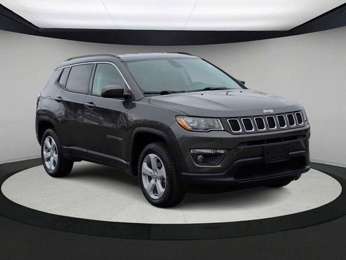 Used 2019 Jeep Compass Latitude w/ Popular Equipment Group image 2