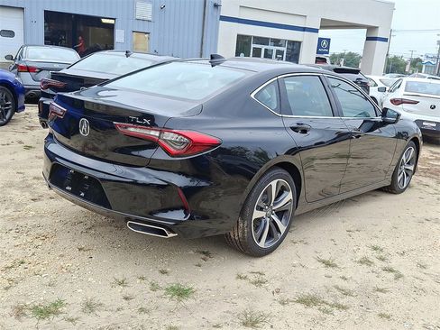 New 2025 Acura TLX w/ Technology Package image 3