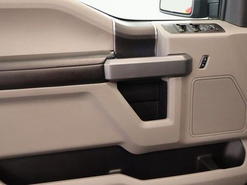 Used 2018 Ford F150 XLT image 9