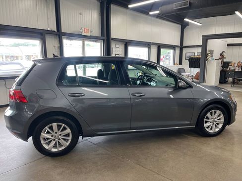 Used 2016 Volkswagen Golf S FWD image 18