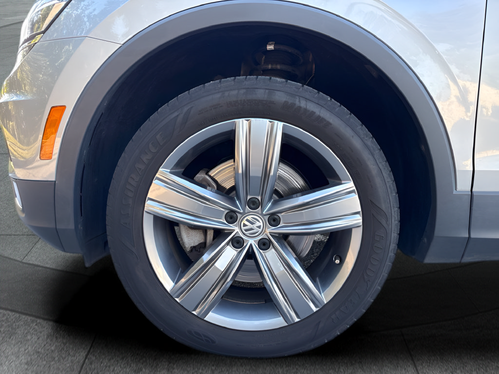 Used 2019 Volkswagen Tiguan SEL Premium AWD/4WD image 13