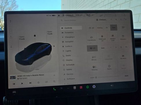 Used 2024 Tesla Model 3 Performance image 39