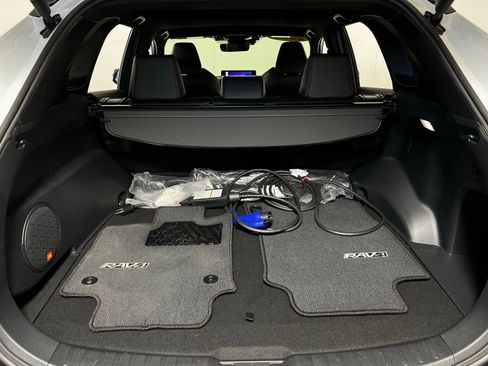 Certified 2025 Toyota RAV4 XSE image 28