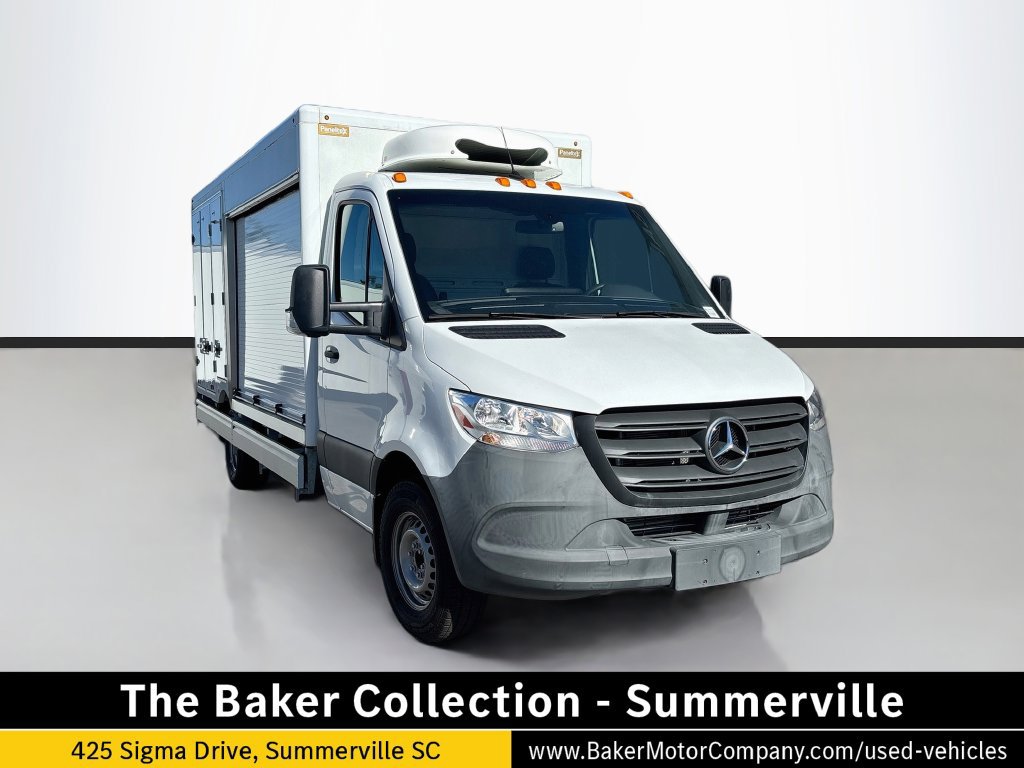 Used 2022 Mercedes-Benz Sprinter 3500 image 1