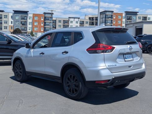 Used 2019 Nissan Rogue S FWD image 7