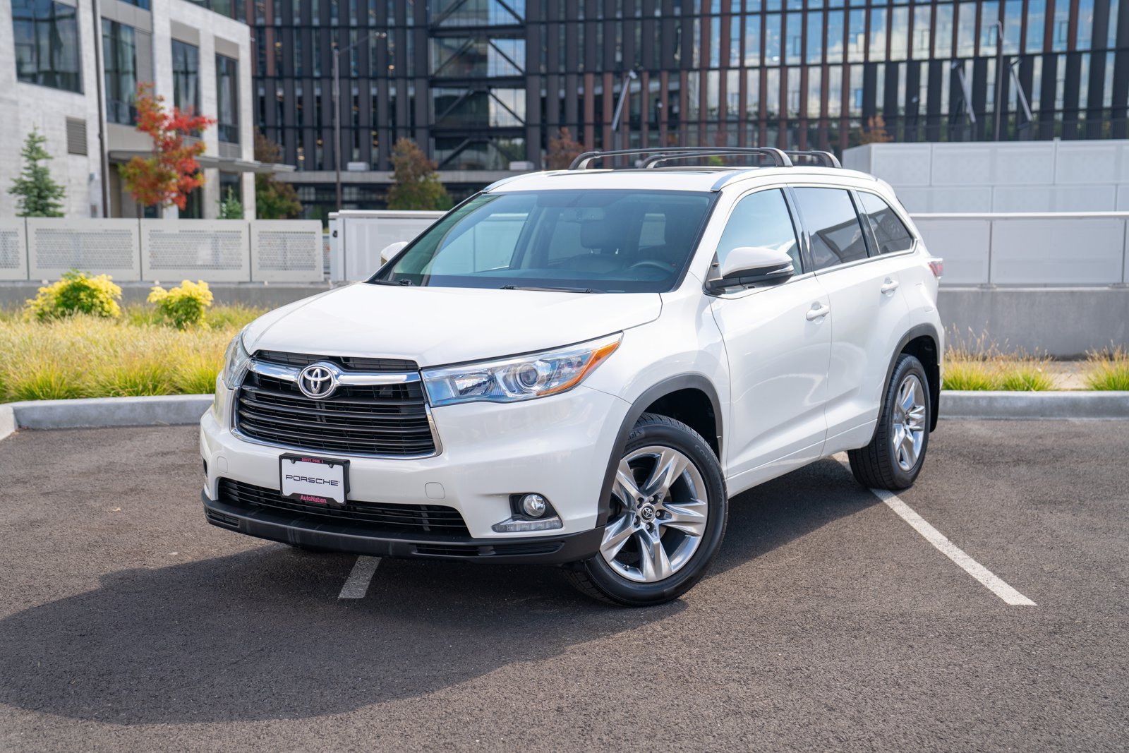 Used 2016 Toyota Highlander Limited AWD/4WD image 1