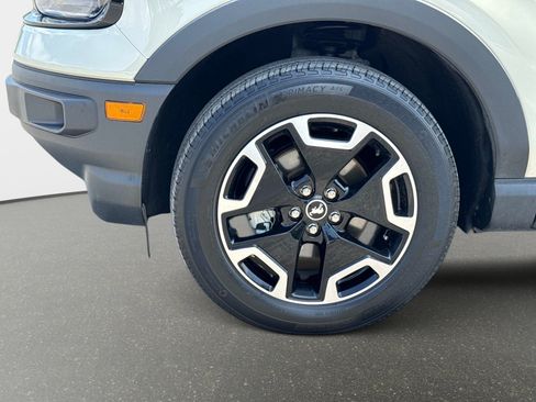 Used 2024 Ford Bronco Sport Outer Banks w/ Tech Package AWD/4WD image 12