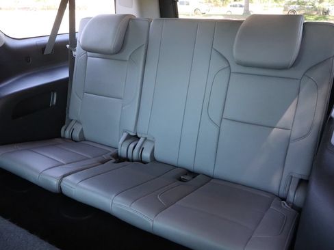 Used 2017 Chevrolet Suburban LT AWD/4WD image 21