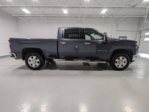 Used 2020 Chevrolet Silverado 2500 LTZ w/ LTZ Premium Package AWD/4WD image 7