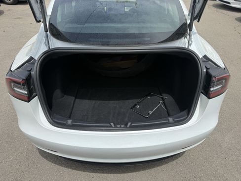 Used 2020 Tesla Model 3 Standard Range RWD image 17