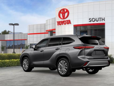 New 2026 Toyota Highlander Platinum image 72