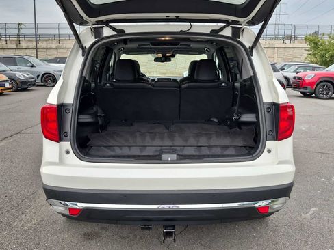 Used 2017 Honda Pilot Touring image 35