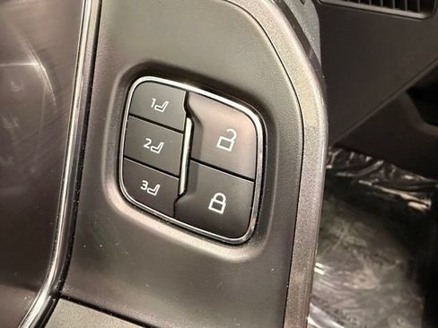 Used 2023 Ford F150 Lariat AWD/4WD image 23