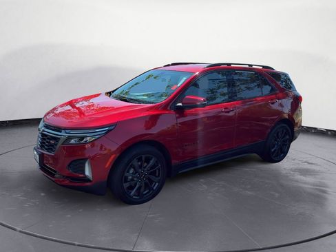 Used 2023 Chevrolet Equinox RS FWD image 3