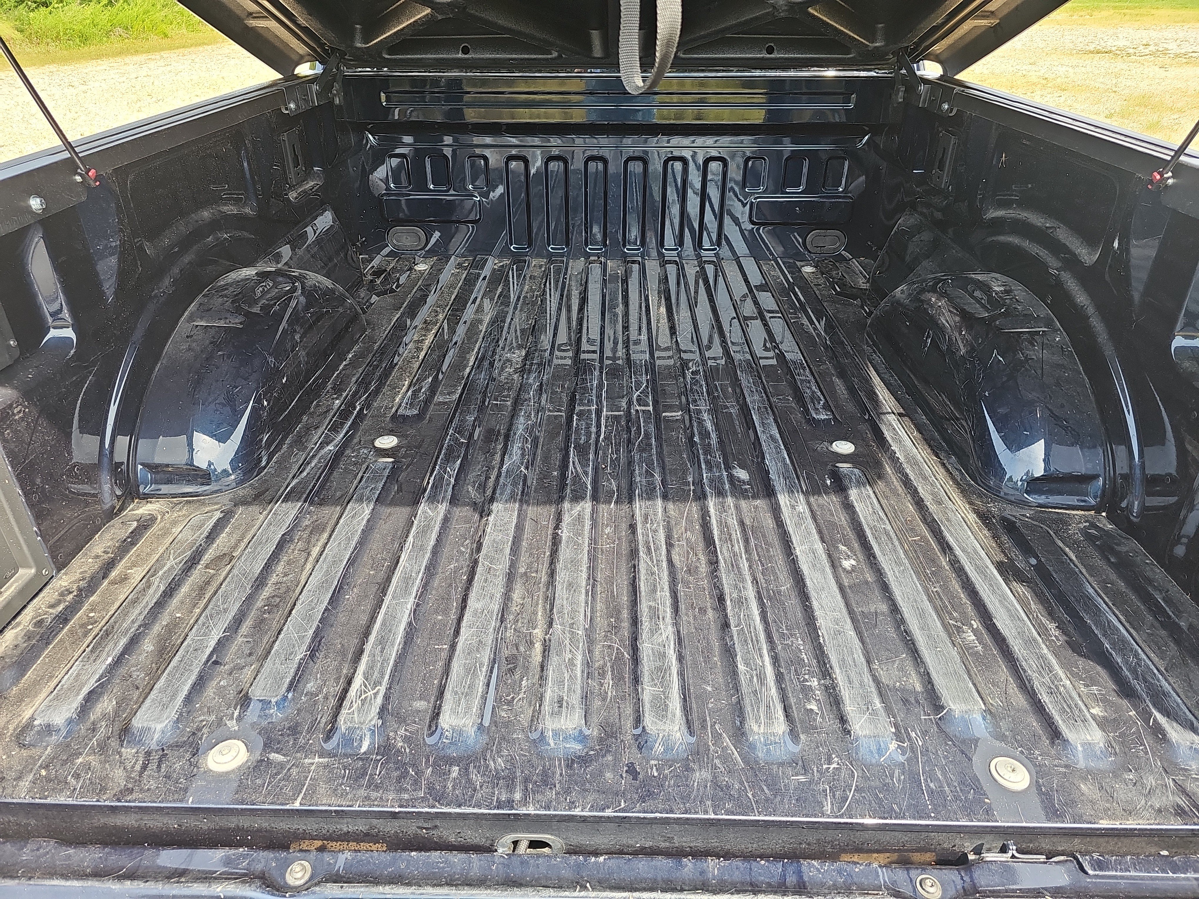 Used 2022 Ford F150 XLT w/ Equipment Group 302A High RWD image 10