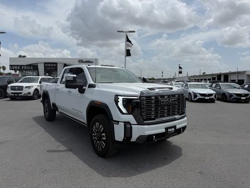 Used 2024 GMC Sierra 2500 Denali Ultimate w/ Max Trailering Package AWD/4WD image 3