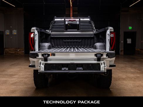 Used 2024 GMC Sierra 3500 Denali Ultimate image 8