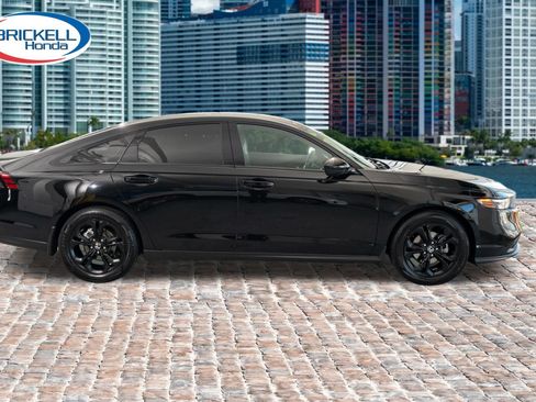 Certified 2025 Honda Accord SE image 10