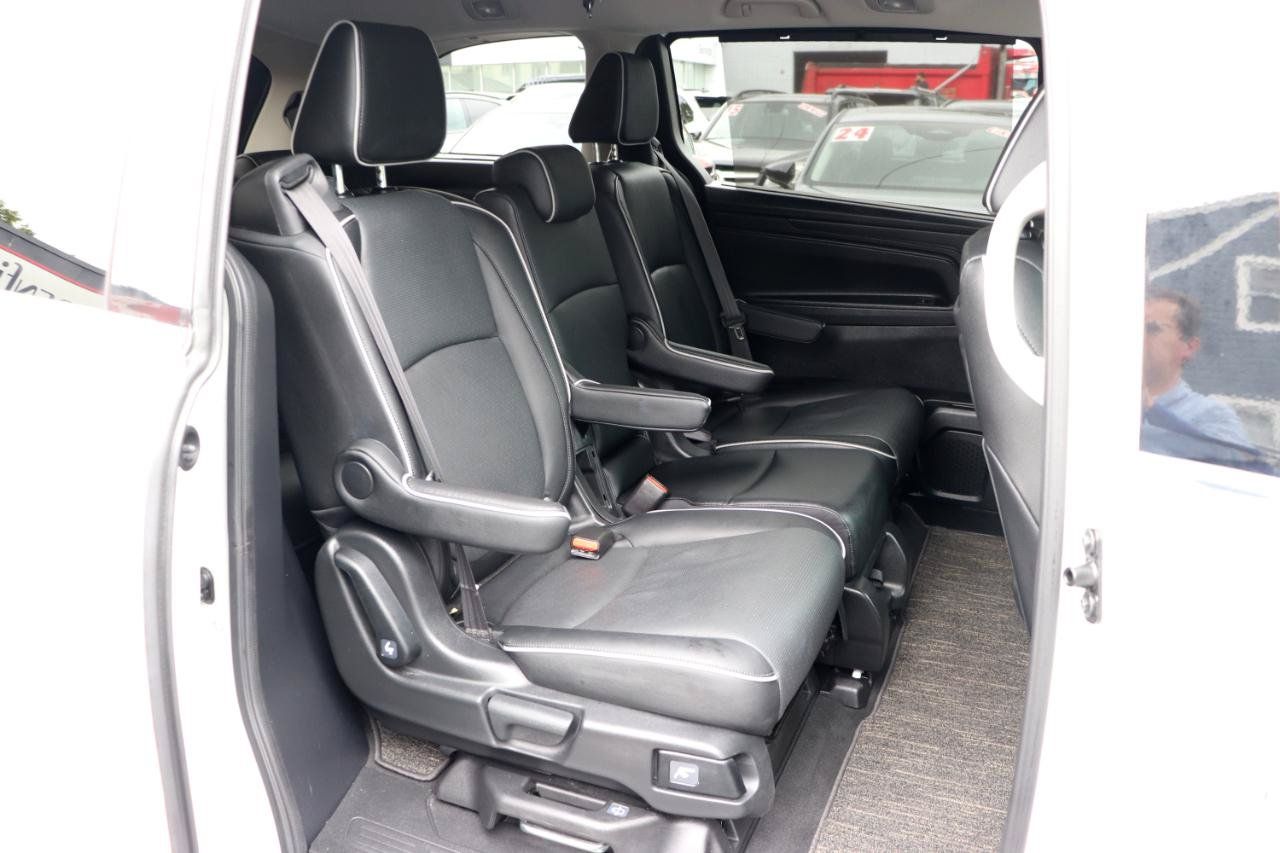 Used 2026 Honda Odyssey Elite image 15