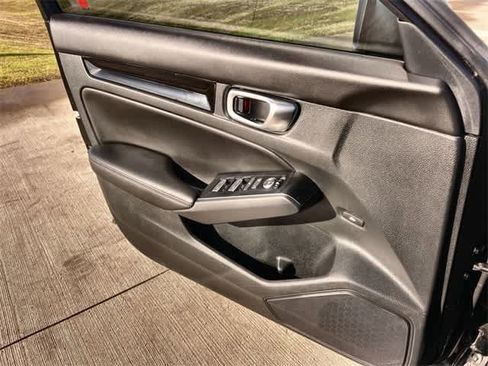 Certified 2023 Honda Civic Touring image 30