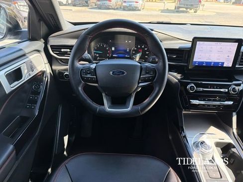 Certified 2023 Ford Explorer ST-Line AWD/4WD image 17