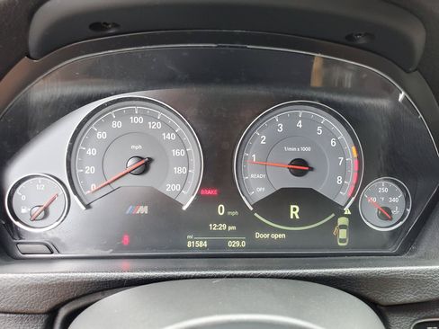 Used 2015 BMW M4 Coupe RWD image 29