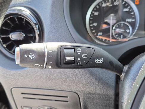 Used 2023 Mercedes-Benz Metris Passenger image 24