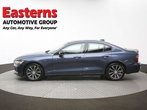 Used 2022 Volvo S60 B5 Momentum AWD/4WD image 59