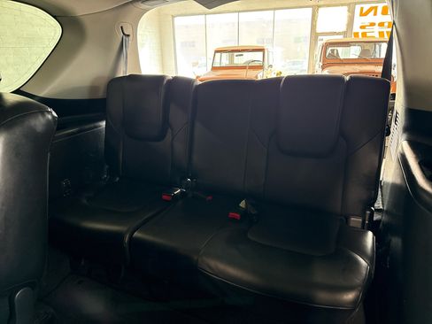 Used 2020 Nissan Armada SL image 39