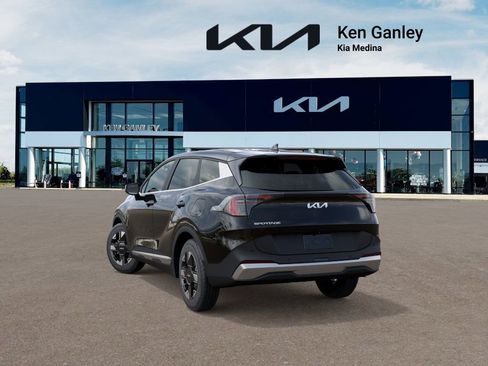 New 2026 Kia Sportage LX image 4