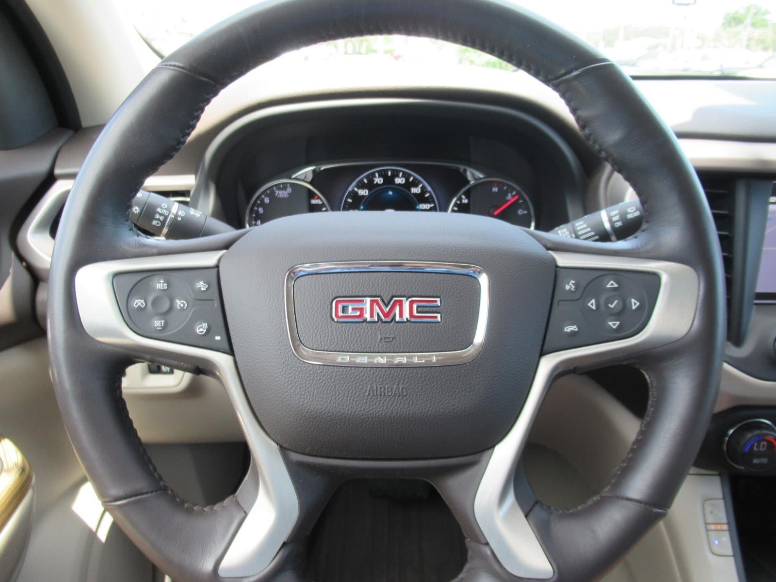 Used 2019 GMC Acadia Denali w/ Technology Package FWD image 24