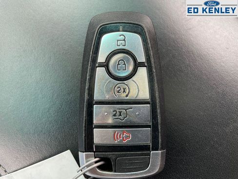 Used 2019 Ford Explorer Platinum image 14