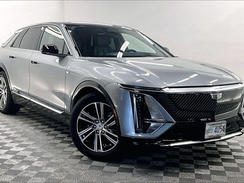 Used 2024 Cadillac Lyriq Luxury RWD image 11